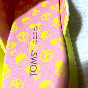 * Limited edition* TOMS slip-on shoes